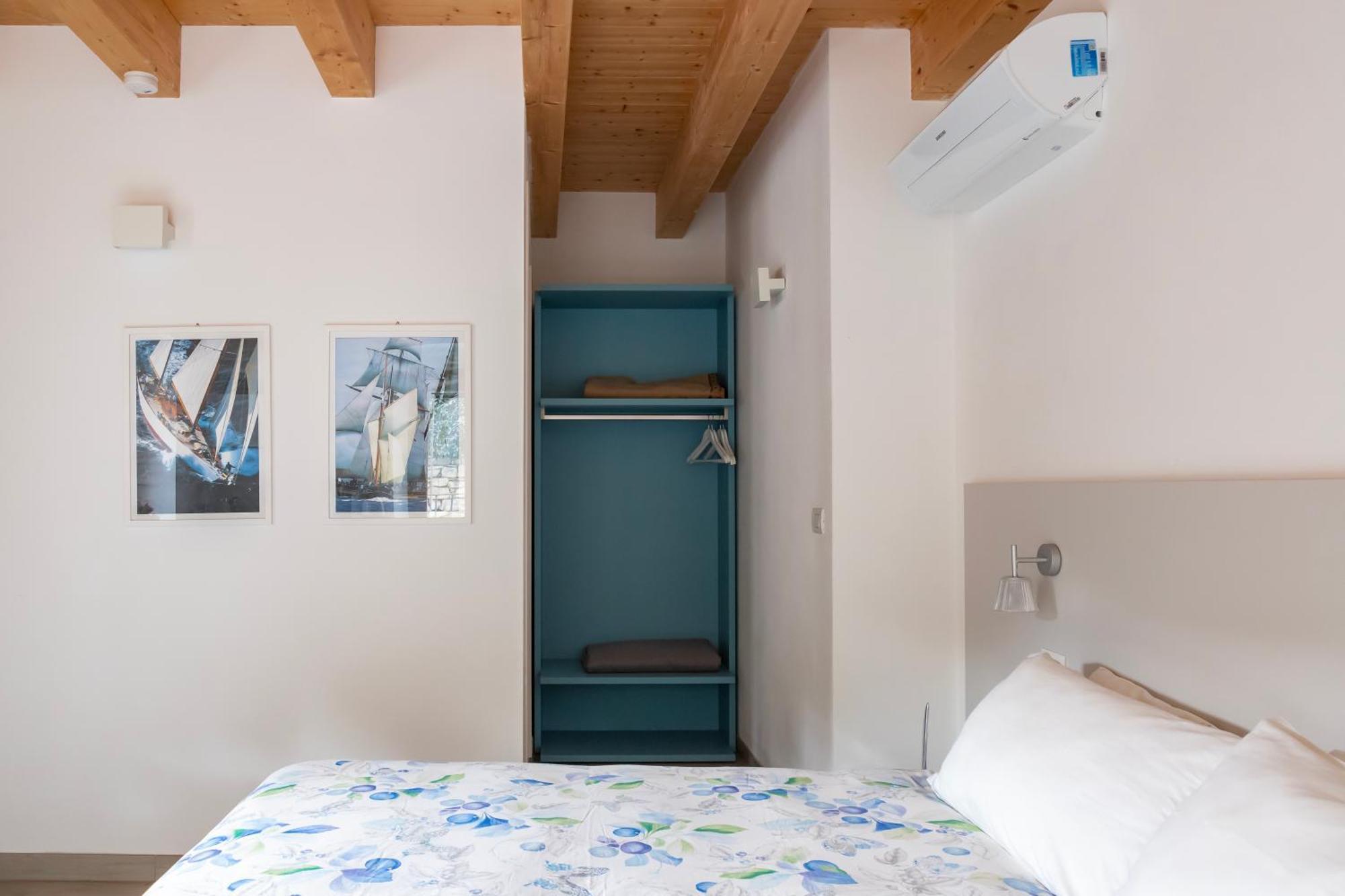 Aparthotel Ca De L'Angelon Brenzone sul Garda Zimmer foto